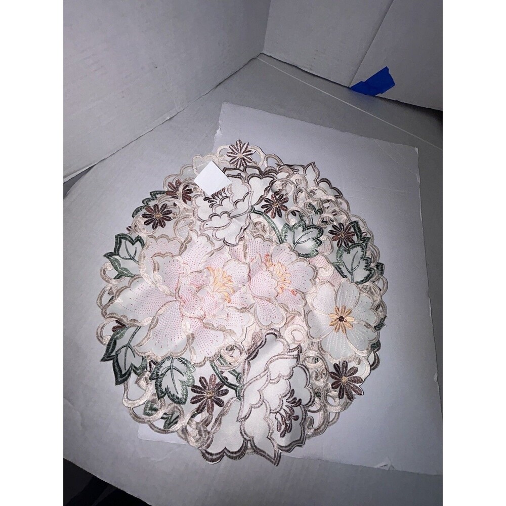 Flower Embroidered  cut outs round  4 placements doilies table